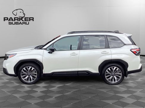 Used 2025 Subaru Forester Touring w/ Popular Package - Touring AWD/4WD image 2