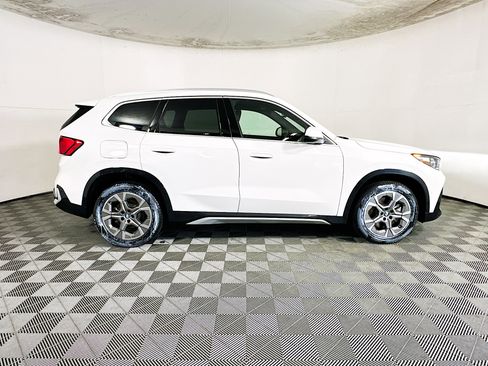 Used 2026 BMW X1 xDrive28i image 2