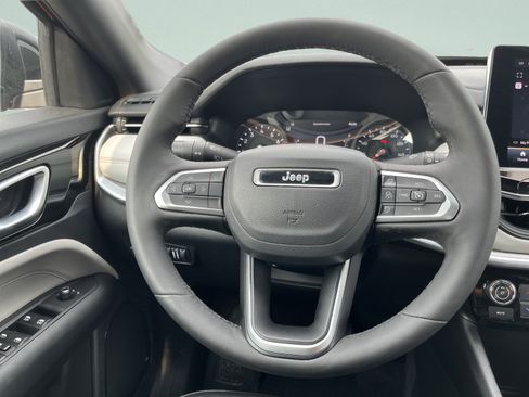 Used 2025 Jeep Compass Limited AWD/4WD image 26