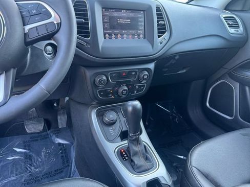 Used 2021 Jeep Compass Latitude AWD/4WD image 15
