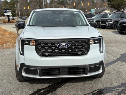 New 2026 Ford Maverick Lariat w/ 4K Tow Package image 2