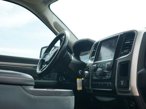 Used 2019 RAM 1500 Big Horn RWD image 30
