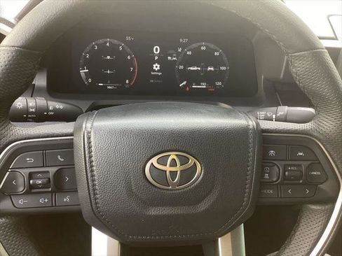 Certified 2025 Toyota Tacoma TRD Sport image 18