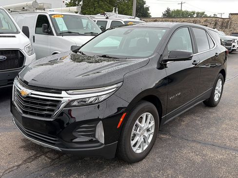 Used 2024 Chevrolet Equinox LT FWD image 3