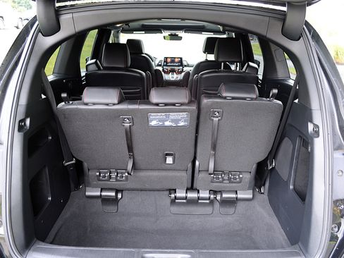 Used 2023 Honda Odyssey Sport image 16