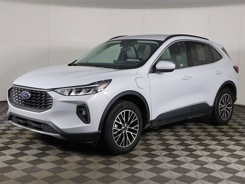 Used 2025 Ford Escape Base image 8