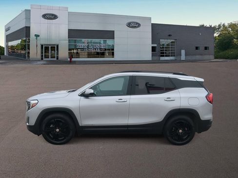 Used 2019 GMC Terrain SLE image 5