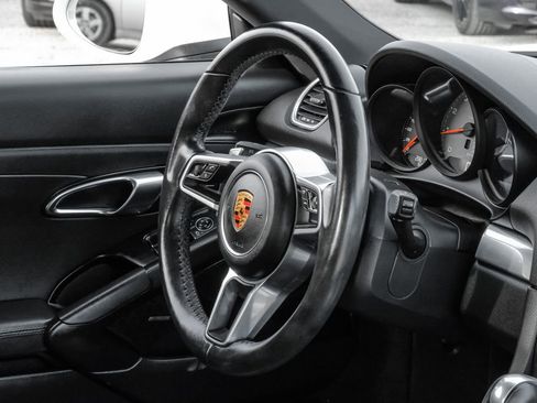 Used 2017 Porsche 718 Cayman S image 11