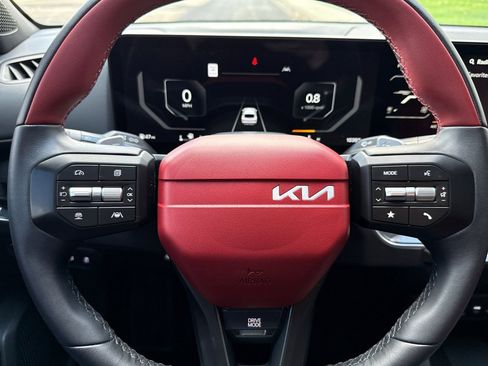 Used 2025 Kia K4 GT-Line w/ GT-Line Premium Package image 20