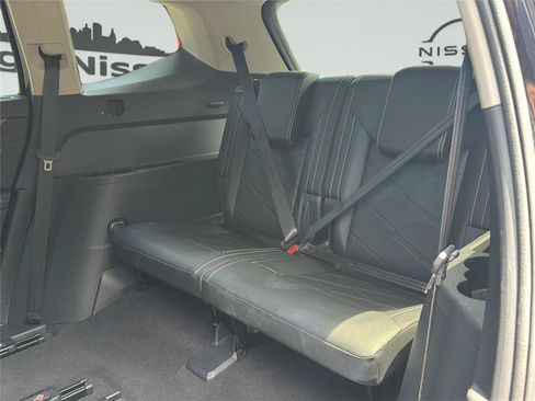 Used 2025 Volkswagen Atlas SE AWD/4WD image 24