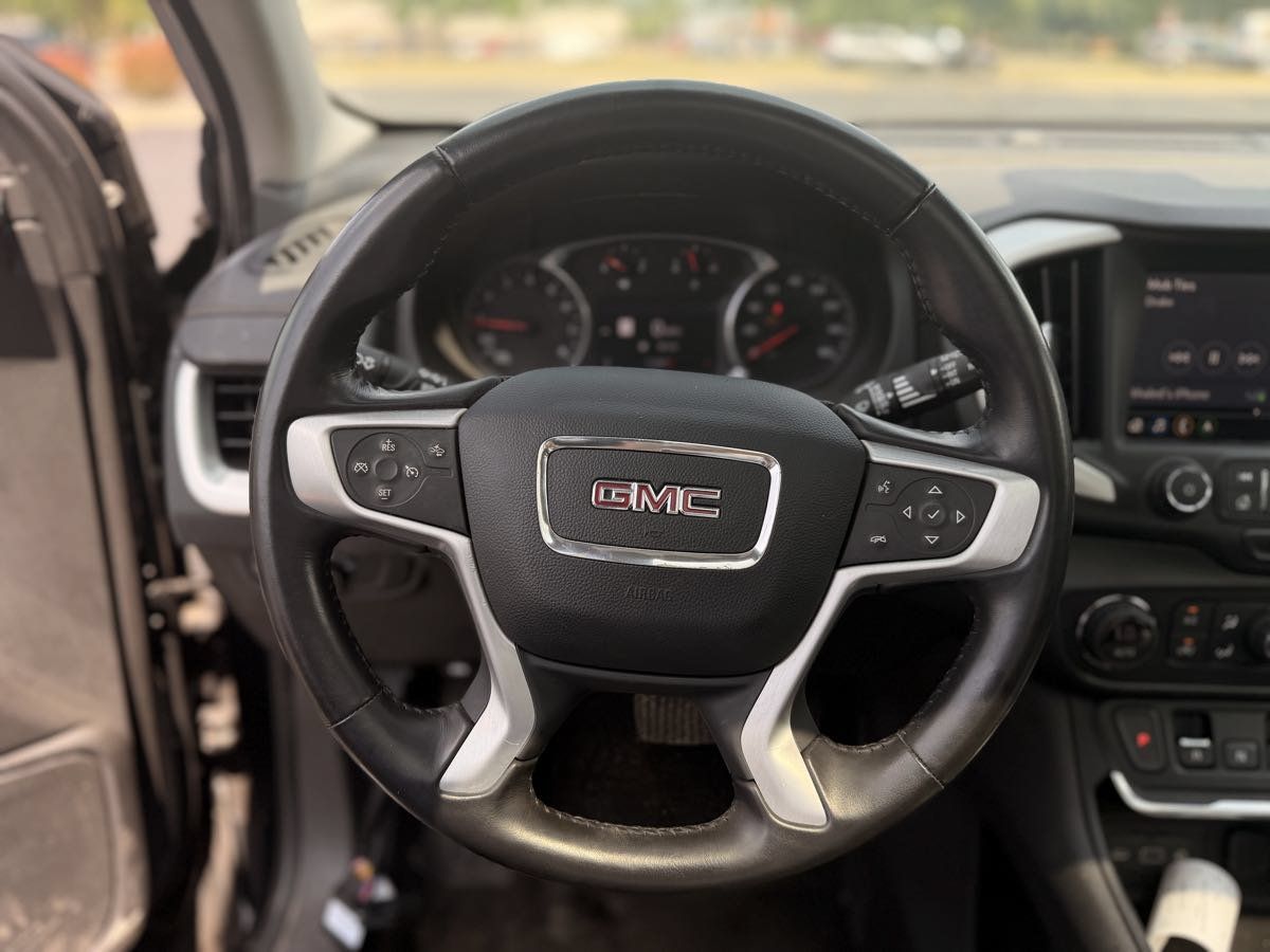Used 2021 GMC Terrain SLE w/ Driver Convenience Package AWD/4WD image 17