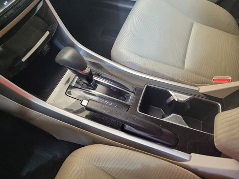 Used 2016 Honda Accord LX image 26