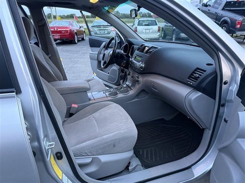 Used 2008 Toyota Highlander Sport AWD/4WD image 10