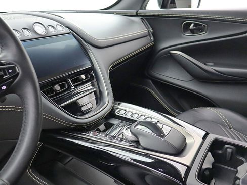 Used 2021 Aston Martin DBX AWD/4WD image 42