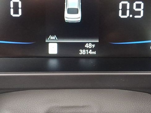 Certified 2025 Hyundai Elantra Sport image 21