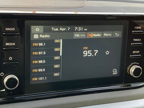 Used 2021 Kia K5 LXS image 23