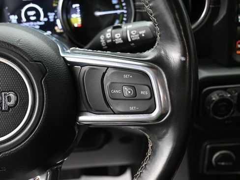 Used 2023 Jeep Wrangler Unlimited Sahara w/ Cold Weather Group AWD/4WD image 20