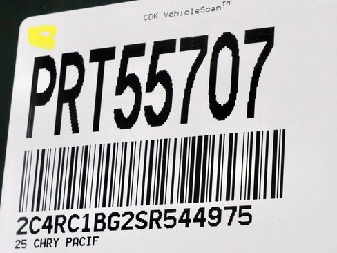 Used 2025 Chrysler Pacifica Select FWD image 32