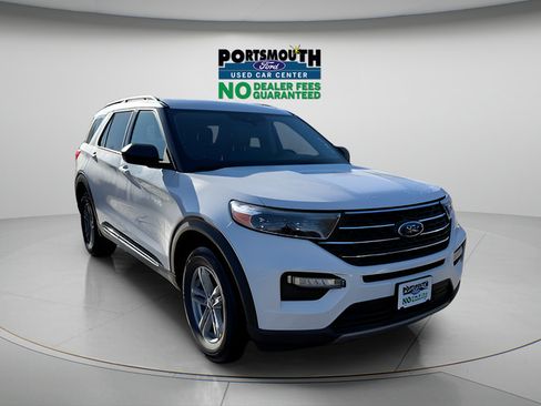 Used 2022 Ford Explorer XLT w/ Equipment Group 202A AWD/4WD image 25