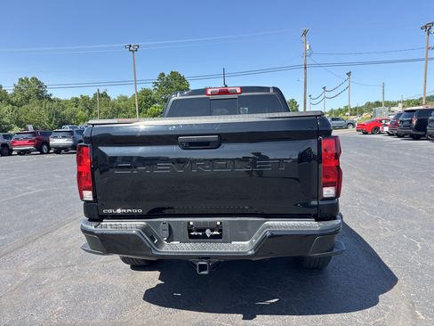 Used 2023 Chevrolet Colorado Trail Boss w/ Advanced Trailering Package AWD/4WD image 4