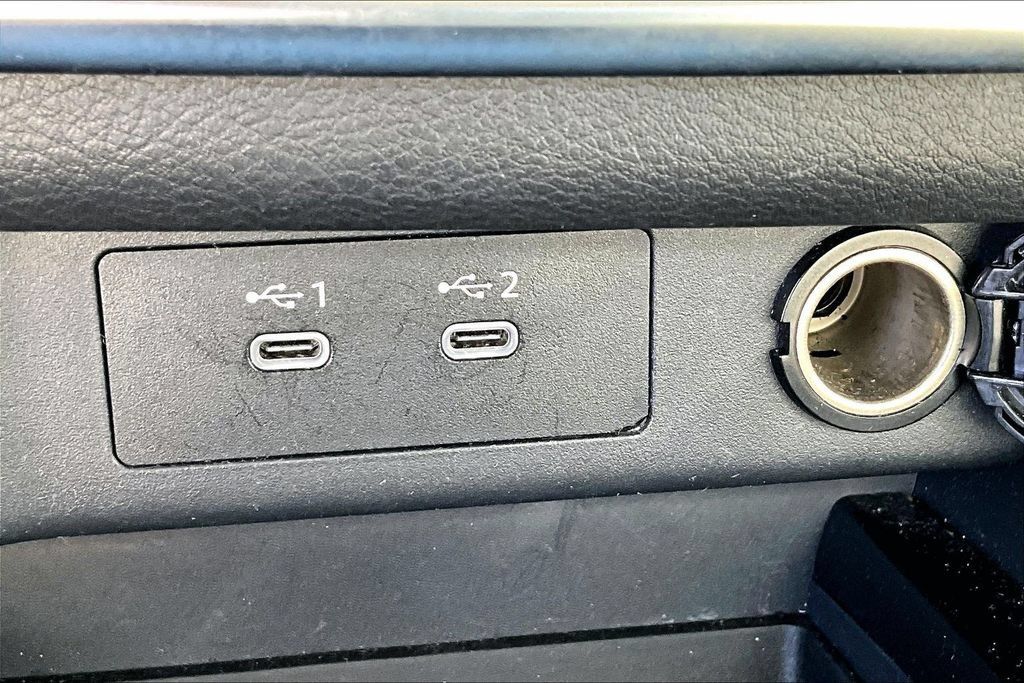 Used 2025 Nissan Rogue SV FWD image 14