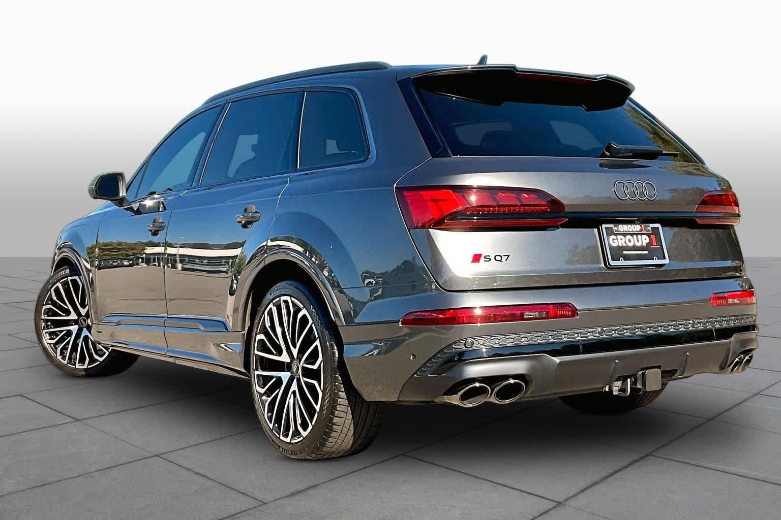 Used 2025 Audi SQ7 Prestige AWD/4WD image 11