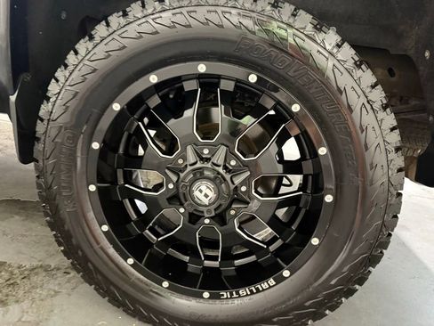 Used 2017 GMC Sierra 1500 Denali w/ Denali Ultimate Package image 11