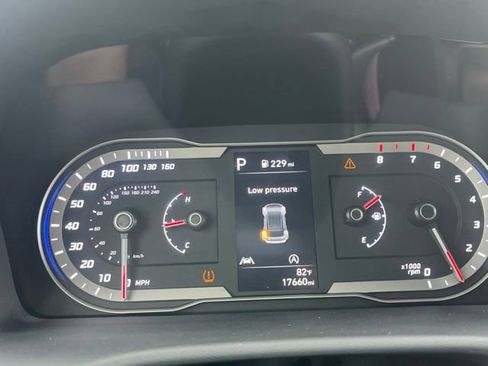 Used 2024 Hyundai Tucson SE AWD/4WD image 26