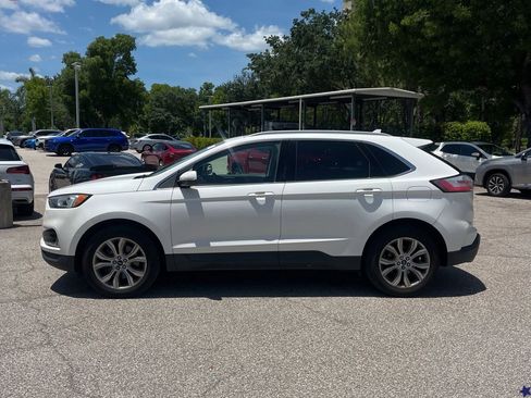 Used 2020 Ford Edge Titanium AWD/4WD image 2