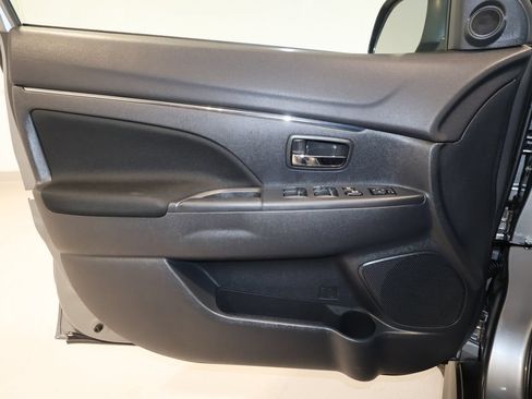 Used 2025 Mitsubishi Outlander Sport LE AWD/4WD image 20