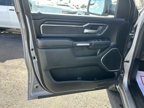 Used 2024 RAM 1500 Laramie image 12