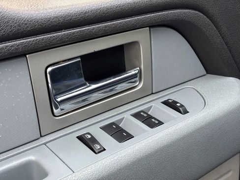 Used 2011 Ford F150 XLT w/ XLT Convenience Pkg image 22