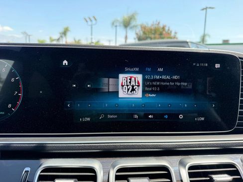 Used 2020 Mercedes-Benz GLS 450 4MATIC image 26