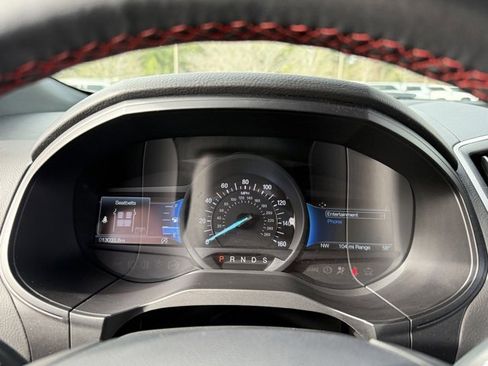 Used 2024 Ford Edge ST-Line image 17