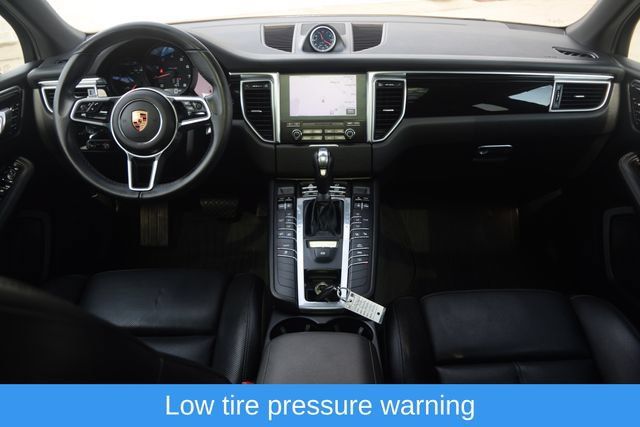 Used 2018 Porsche Macan AWD/4WD image 8