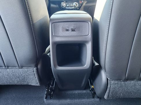 New 2026 Chevrolet Trax LT w/ Driver Confidence Package FWD image 17