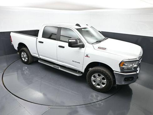 Used 2024 RAM 2500 Big Horn w/ Off Road Package AWD/4WD image 35