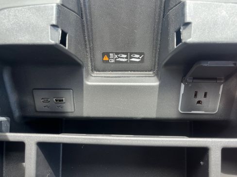 Used 2024 GMC Sierra 1500 Denali Ultimate image 16