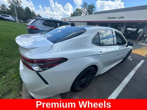 Used 2021 Toyota Camry XSE w/ Navigation Package FWD image 13