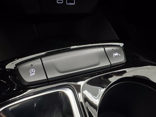 New 2026 Chevrolet Trax ACTIV w/ Driver Confidence Package FWD image 19