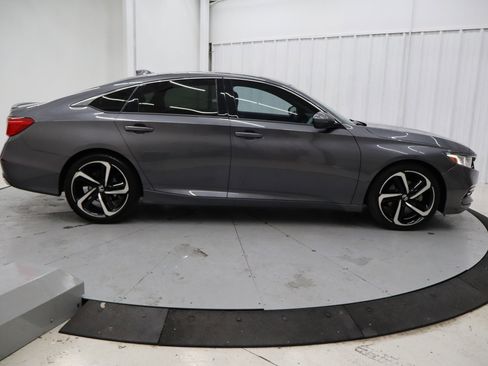 Used 2020 Honda Accord Sport image 2