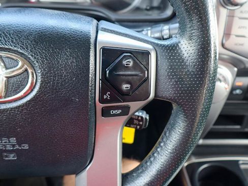 Used 2018 Toyota 4Runner SR5 Premium RWD image 18
