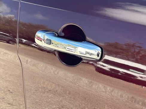 Used 2019 Ford Explorer Limited w/ Limited Luxury Package image 21