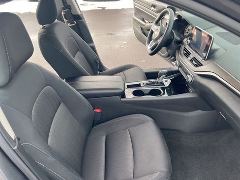 Certified 2024 Nissan Altima 2.5 SV image 19