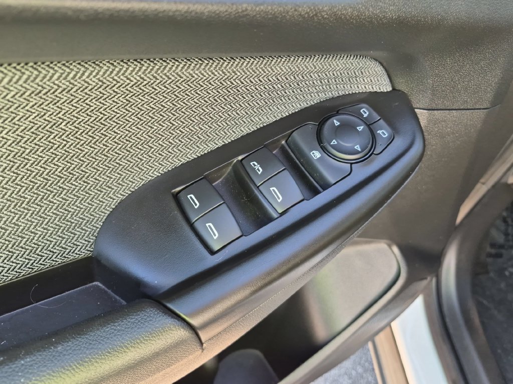 Used 2025 Chevrolet TrailBlazer LT AWD/4WD image 13