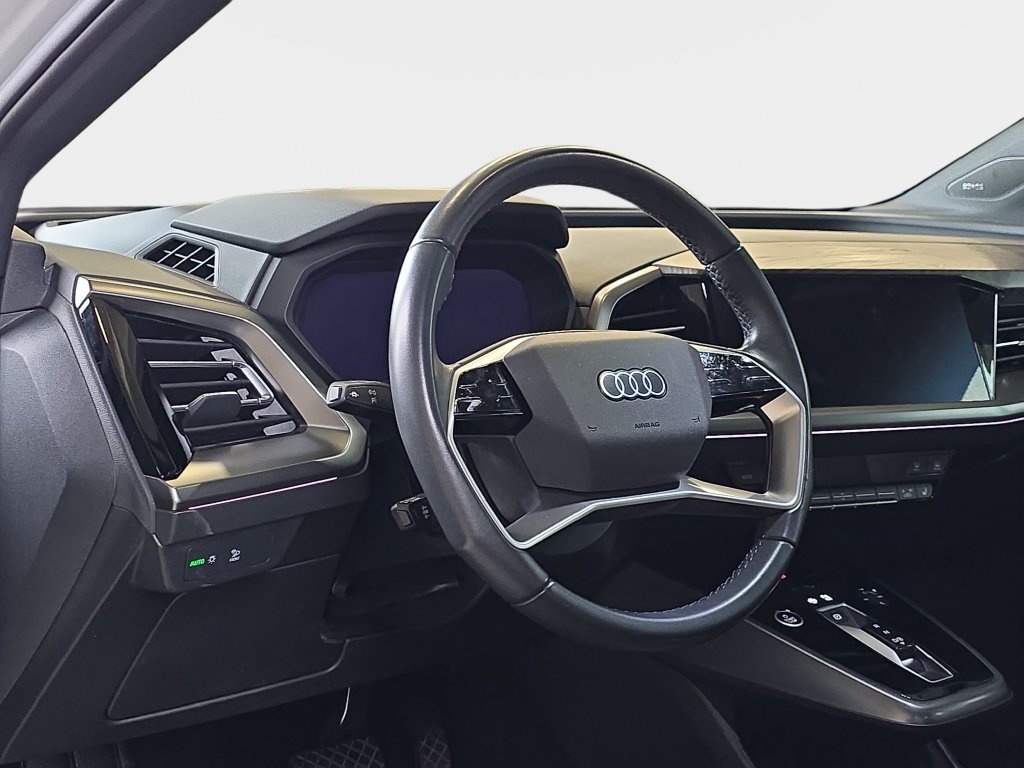 Used 2023 Audi Q4 e-tron Prestige AWD/4WD image 19