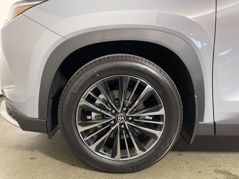 New 2026 Toyota Grand Highlander AWD Hybrid image 11