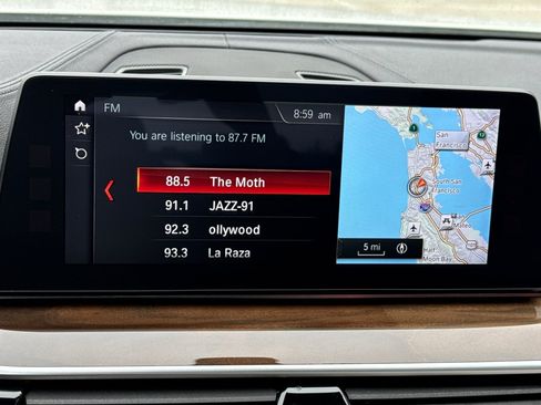 Used 2018 BMW 530i RWD image 21