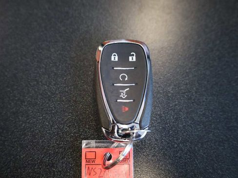 Used 2022 Chevrolet Equinox LT image 39