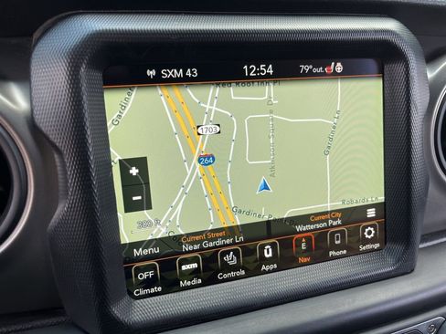 Used 2023 Jeep Wrangler Unlimited w/ Sun & Screen Package image 5